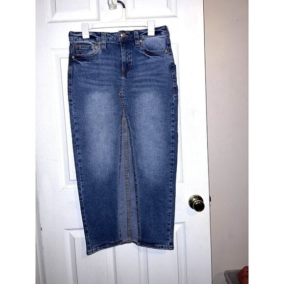 NWT LUCKY BRAND Denim Medium Wash Maxi Skirt w Front Slit Size 4/27 - Picture 2 of 10